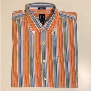 Gap Mens Classic Fit Casual Button Up